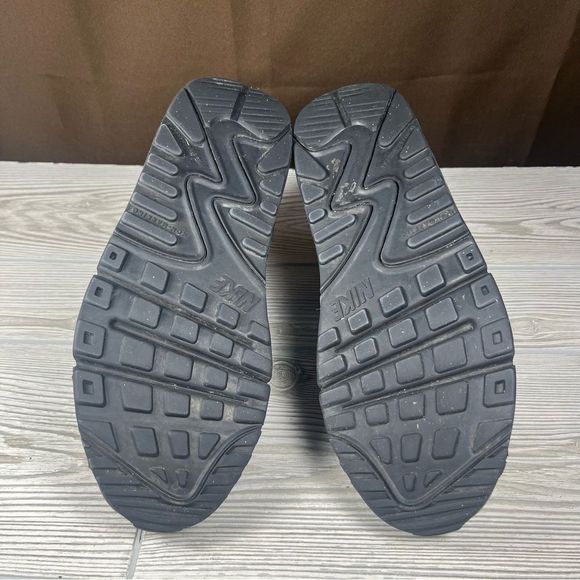 Nike Air Max 90 Recraft Triple Black Womens Shoes Leather Sneaker Size 8.5 - Picture 9 of 12